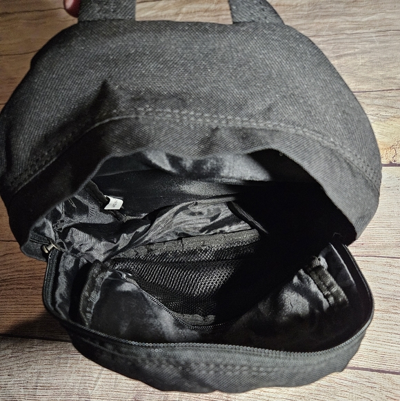 Carhartt Classic Black Mini Backpack - Picture 6 of 11